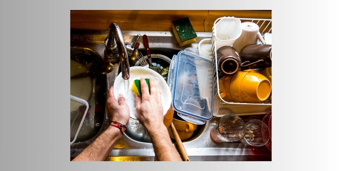 Judgment (Fatwa) Chularatchamontri No. 04/2011