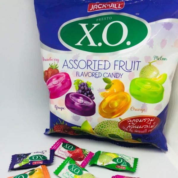 ลูกอมรวมกลิ่นผลไม้ (องุ่น,ส้ม,สตรอเบอร์รี่ และเมล่อน)