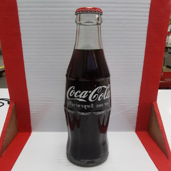 เครื่องดื่มโคคา - โคลา (โค้ก) ขวดแก้วแบบคืนขวด