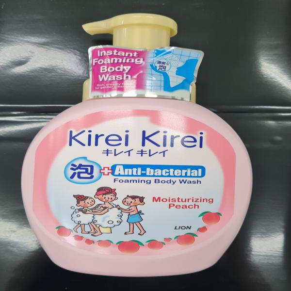 Kirei Kirei Foaming Body Wash (Moisturizing Peach) 900 ml., 600 ml. (SINGAPORE)