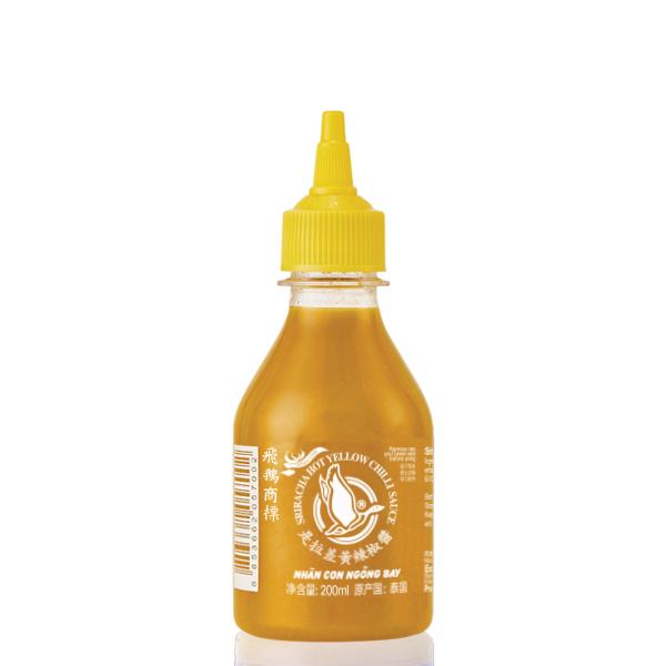 Sriracha Hot Chilli Sauce with Yellow Chilli