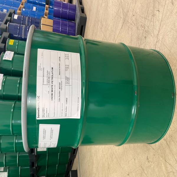 วาสลินขาว - SNOW WHITE PETROLATUM