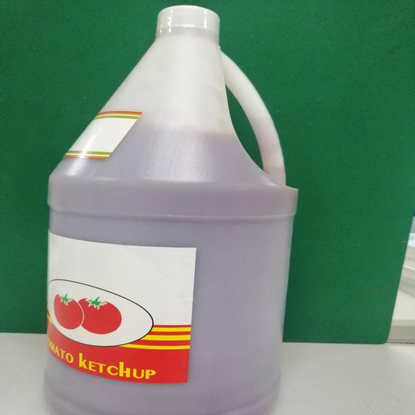 ซอสมะเขือเทศ พีวี เครื่องหมายการค้าจดทะเบียน  บรรจุแกลอน 2 กิโลกรัม