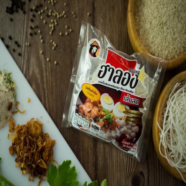 ก๋วยจั๊บเส้นสดพร้อมปรุง