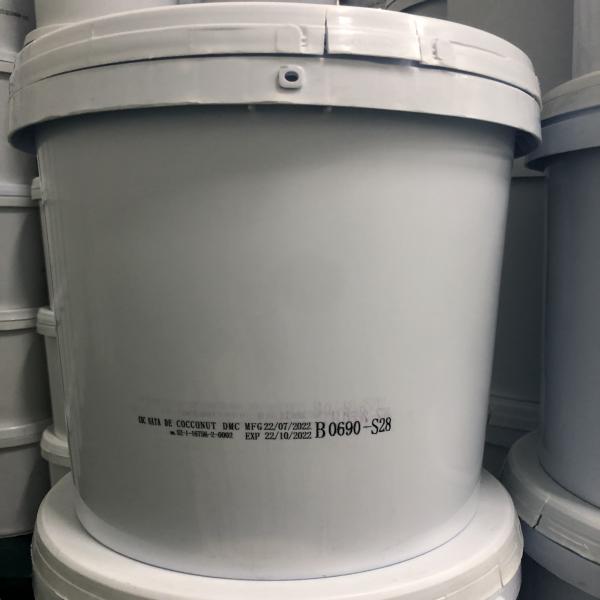 วุ้นมะพร้าวในน้ำเชื่อมเข้มข้น