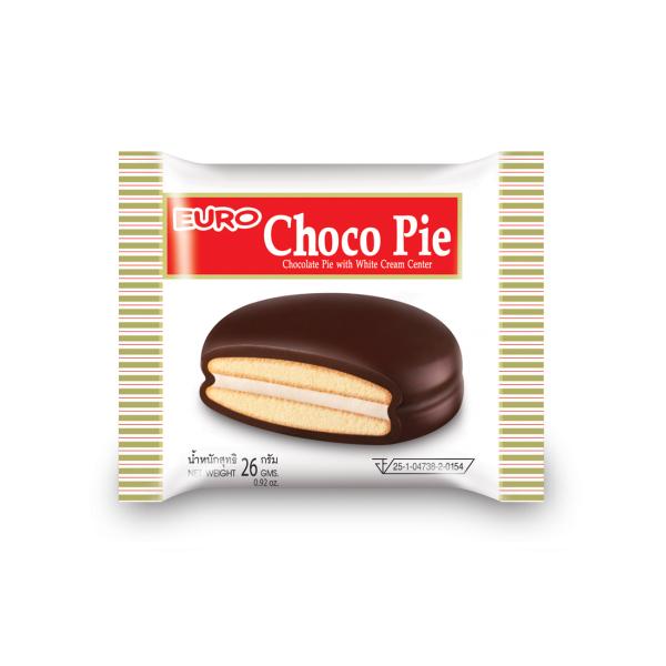 CHOCOLATE FLAVOURED PIE WITH WHITE CREAM CENTER