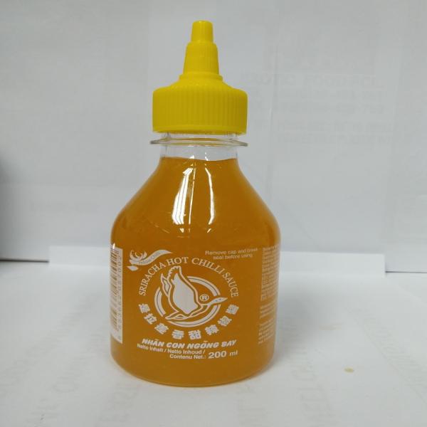 Sriracha yellow chilli sauce