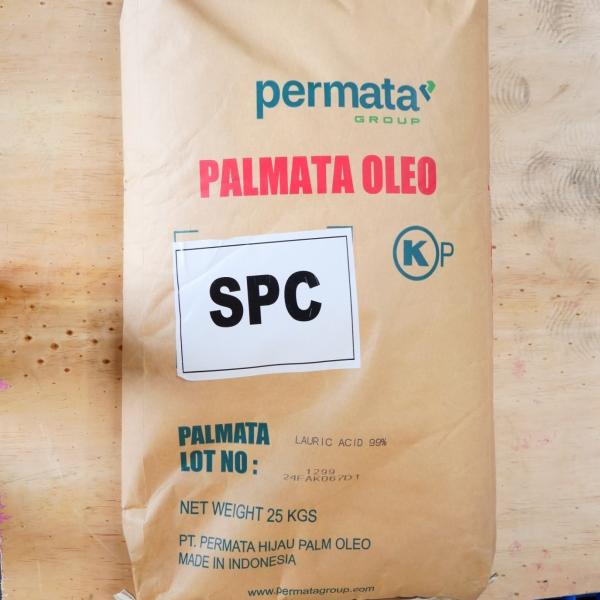 Lauric acid 99.0% (PT.NUBIKA JAYA)  / Indonesia