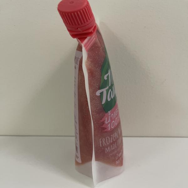 น้ำและเนื้อแตงโม 100 % แช่แข็ง