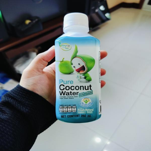 น้ำมะพร้าวน้ำหอม 100% ตรา ราญา กรีน