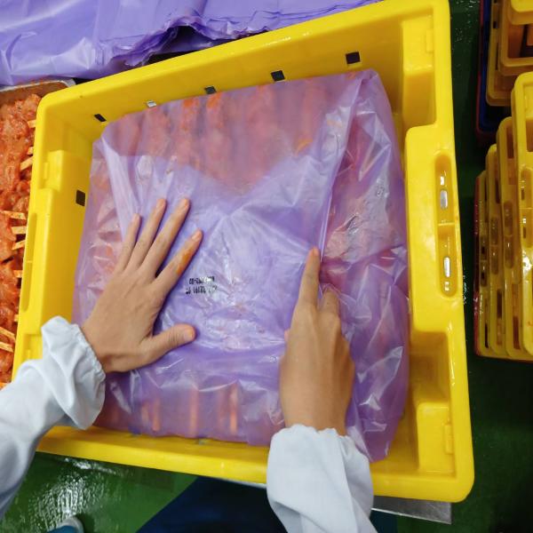 เนื้อออกไก่หมักสูตรต้นตำรับเสียบไม้