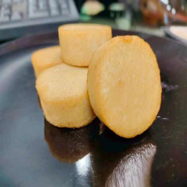 MAN A FISH TOFU ROUND SHAPE