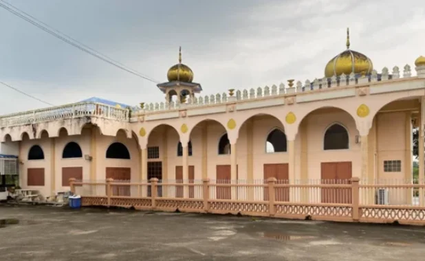 Al-Ittihadiyah Mosque (Ban Nong Phrom)