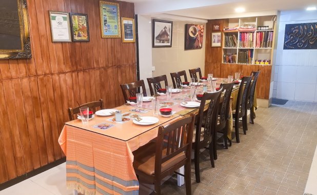 Usman Thai Muslim Food