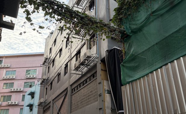 Luck Hotel Huai Khwang MRT Ratchada